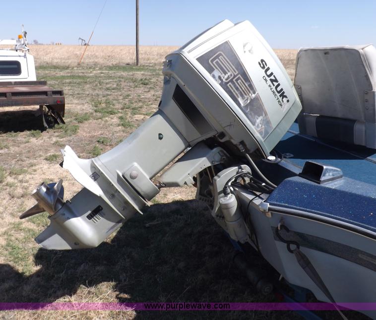 image for item H1955 1986 Ebb Tide Dyna Trac boat