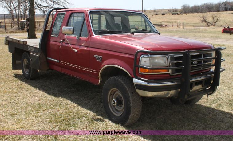 image for item H2214 1996 Ford F250 XLT bale bed truck