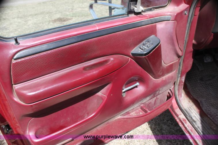 image for item H2214 1996 Ford F250 XLT bale bed truck