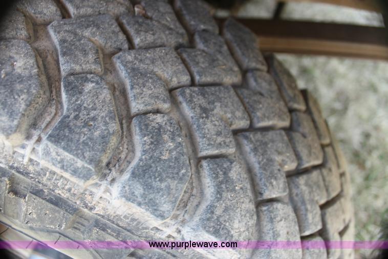 image for item H2214 1996 Ford F250 XLT bale bed truck