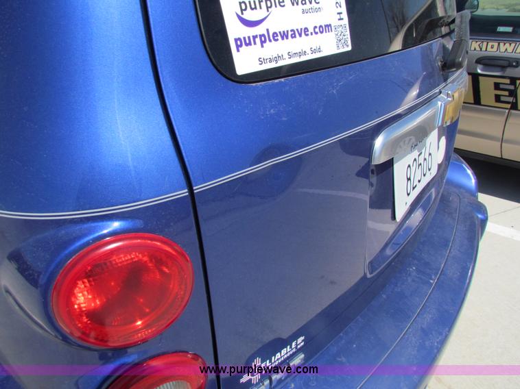 image for item H2225 2006 Chevrolet HHR LT