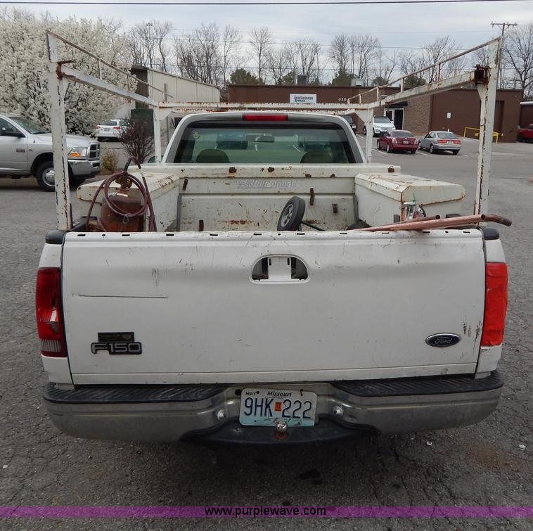 image for item H3472 1998 Ford F150 pickup truck