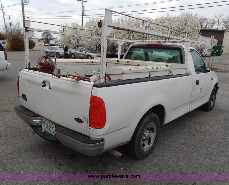 image for item H3472 1998 Ford F150 pickup truck