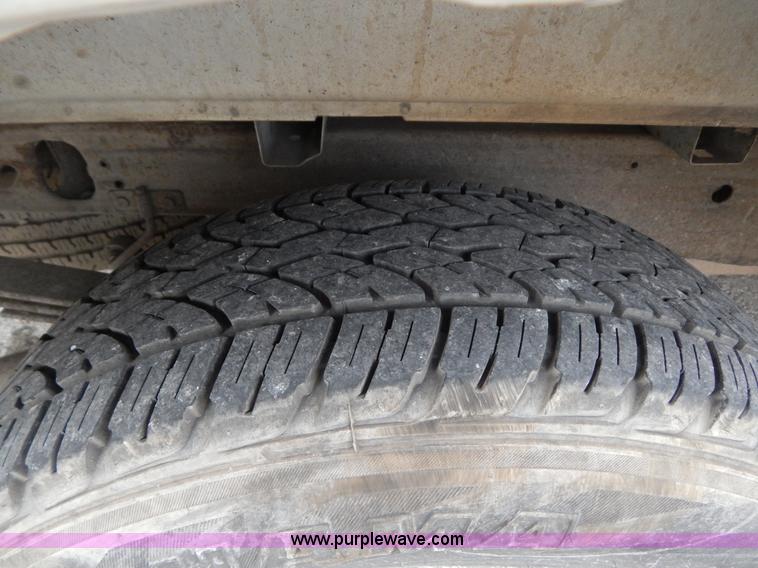 image for item H3472 1998 Ford F150 pickup truck