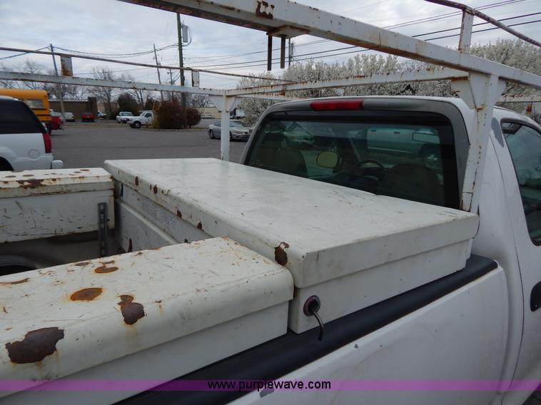 image for item H3472 1998 Ford F150 pickup truck