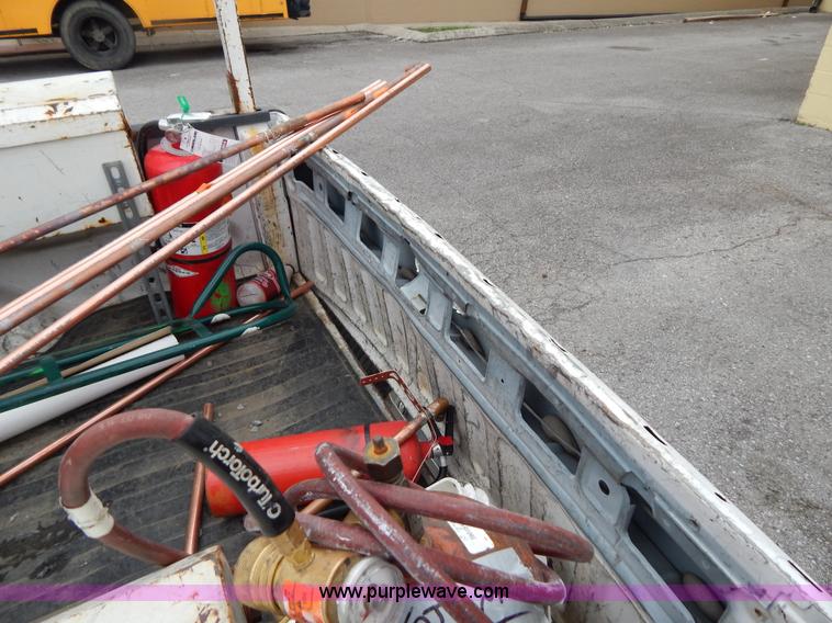 image for item H3472 1998 Ford F150 pickup truck