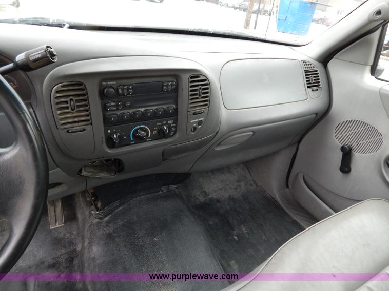 image for item H3472 1998 Ford F150 pickup truck