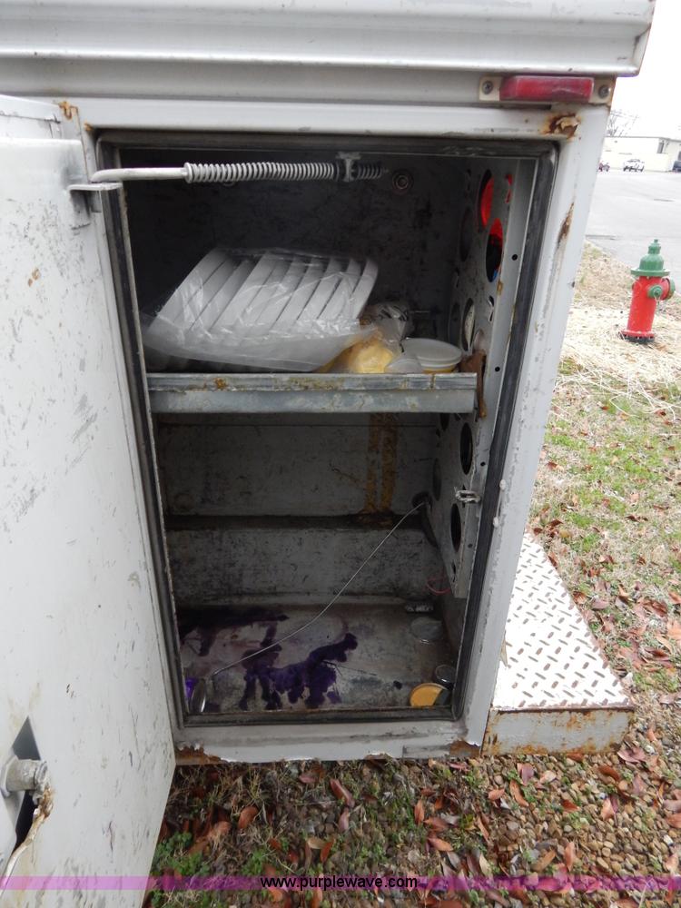 image for item H3473 1997 Ford F250 utility truck