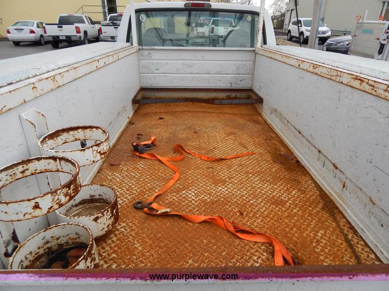 image for item H3473 1997 Ford F250 utility truck