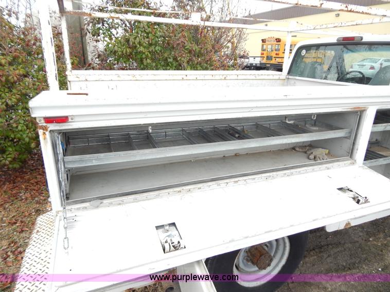 image for item H3473 1997 Ford F250 utility truck