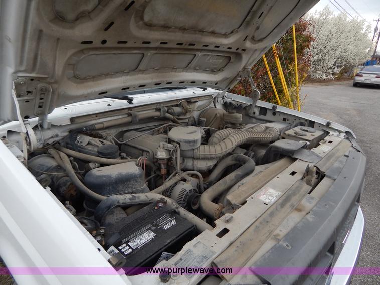 image for item H3473 1997 Ford F250 utility truck