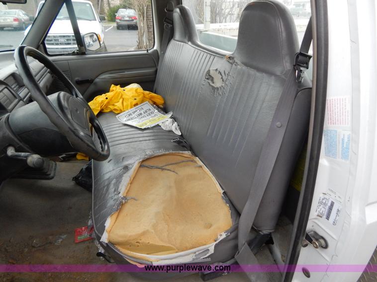 image for item H3473 1997 Ford F250 utility truck