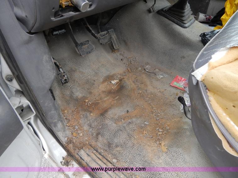 image for item H3473 1997 Ford F250 utility truck