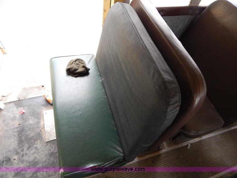 image for item H3474 1989 Ford B600 bus