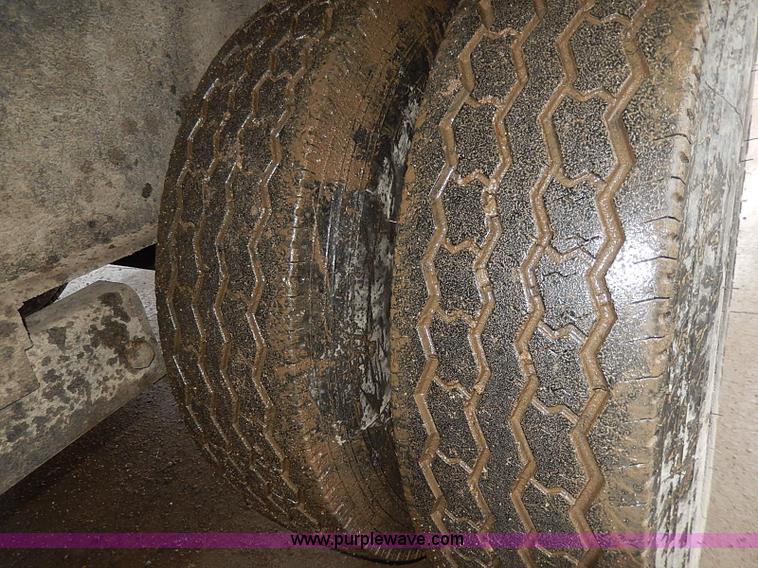 image for item H6187 2008 Starlite gooseneck dump trailer