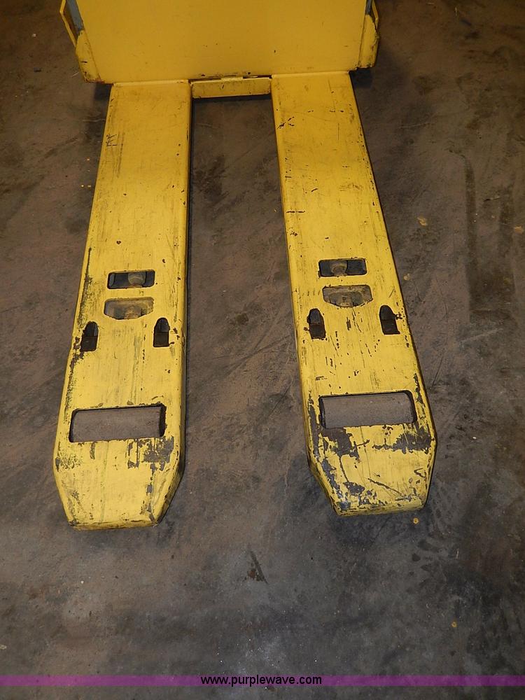 image for item H6188 Hyster B602 electric pallet jack