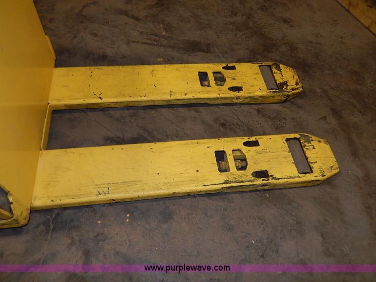 image for item H6188 Hyster B602 electric pallet jack