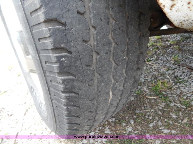 image for item I1020 1989 Dodge Ram B350 cargo van