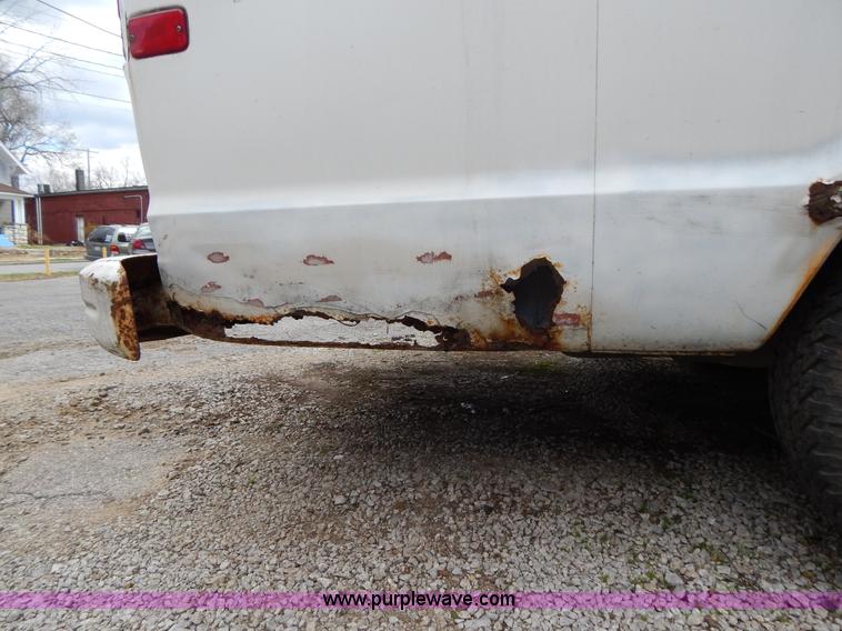 image for item I1020 1989 Dodge Ram B350 cargo van