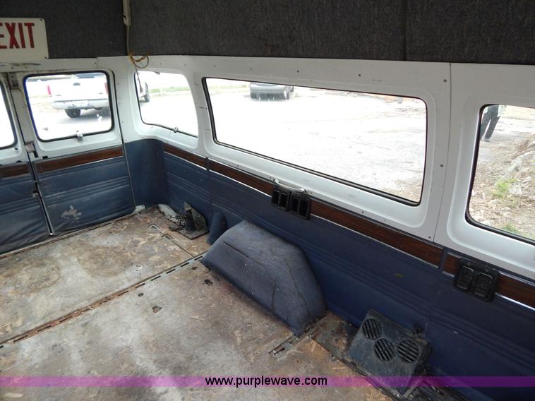 image for item I1020 1989 Dodge Ram B350 cargo van