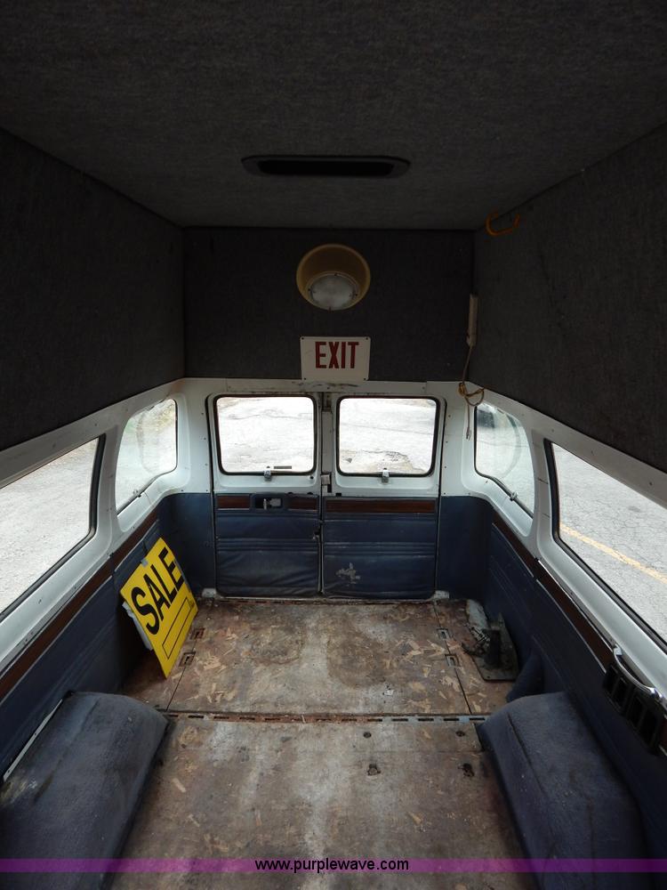 image for item I1020 1989 Dodge Ram B350 cargo van