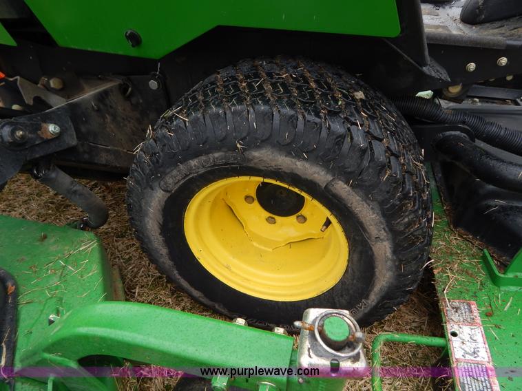 image for item I1050 2008 John Deere 1600 Series II turbo lawn mower