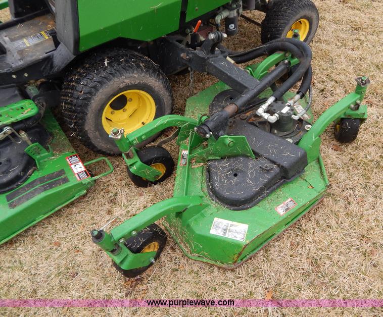 image for item I1050 2008 John Deere 1600 Series II turbo lawn mower