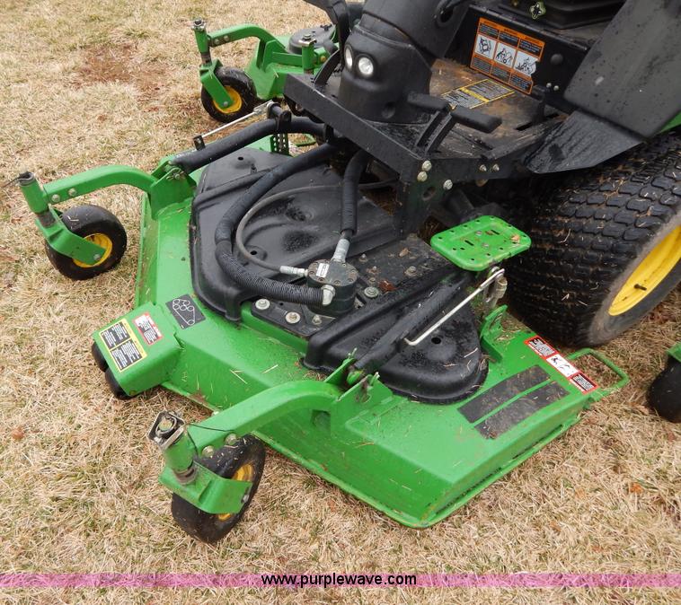 image for item I1050 2008 John Deere 1600 Series II turbo lawn mower