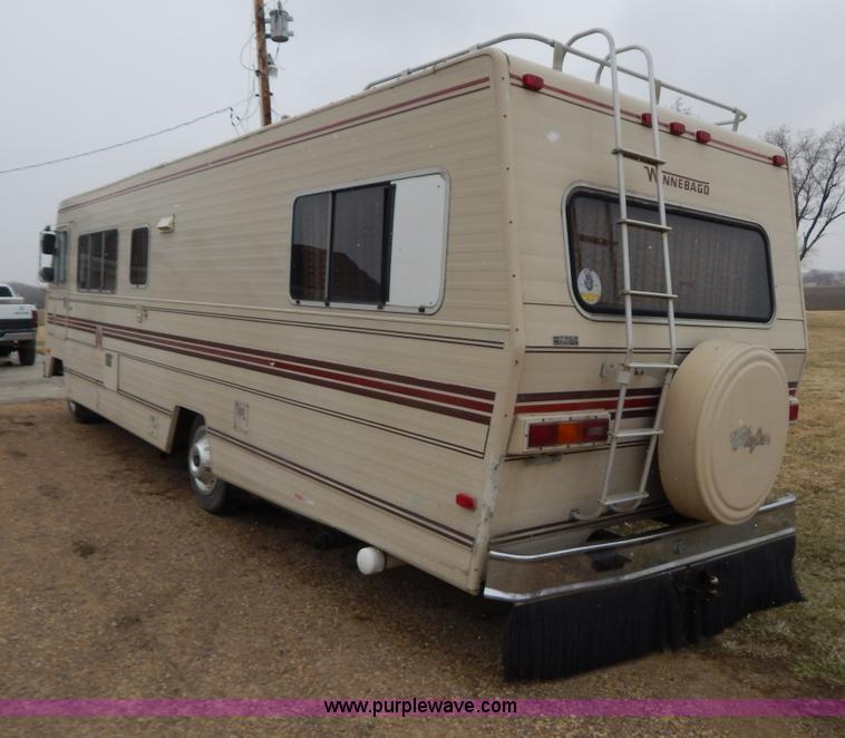 image for item I1051 1982 Chevrolet P30 Winnebago RV