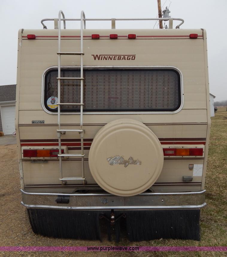 image for item I1051 1982 Chevrolet P30 Winnebago RV