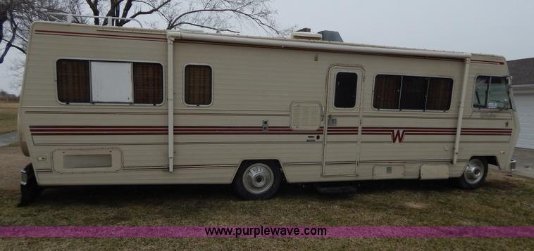 image for item I1051 1982 Chevrolet P30 Winnebago RV