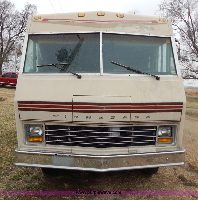 image for item I1051 1982 Chevrolet P30 Winnebago RV