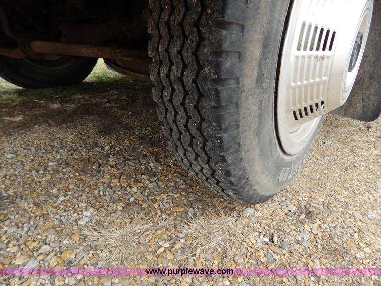 image for item I1051 1982 Chevrolet P30 Winnebago RV