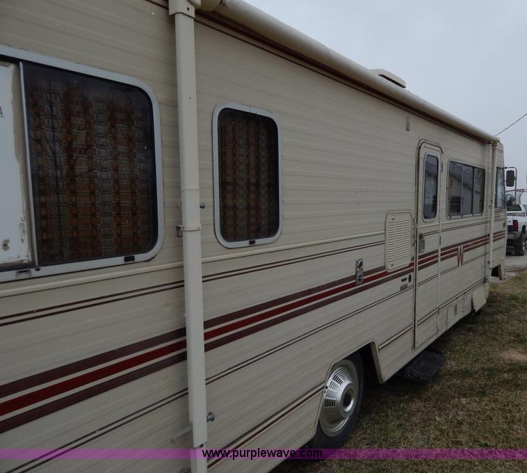 1982 Chevrolet P30 Winnebago RV in Harrisonville, MO Item I1051 sold