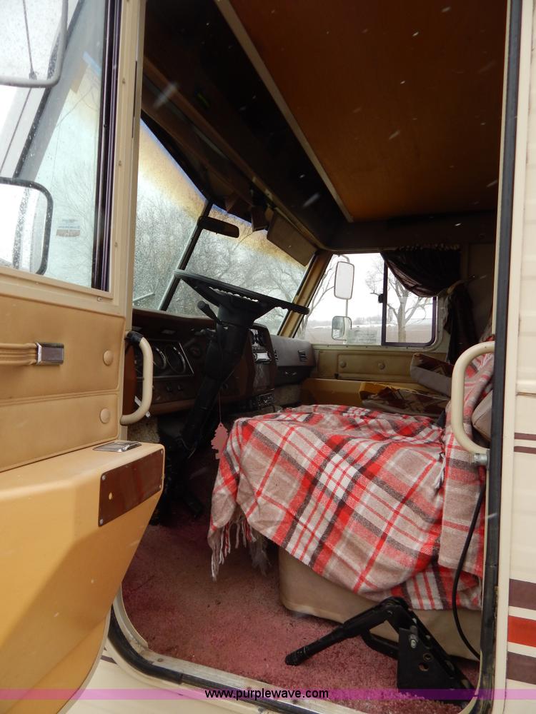 image for item I1051 1982 Chevrolet P30 Winnebago RV