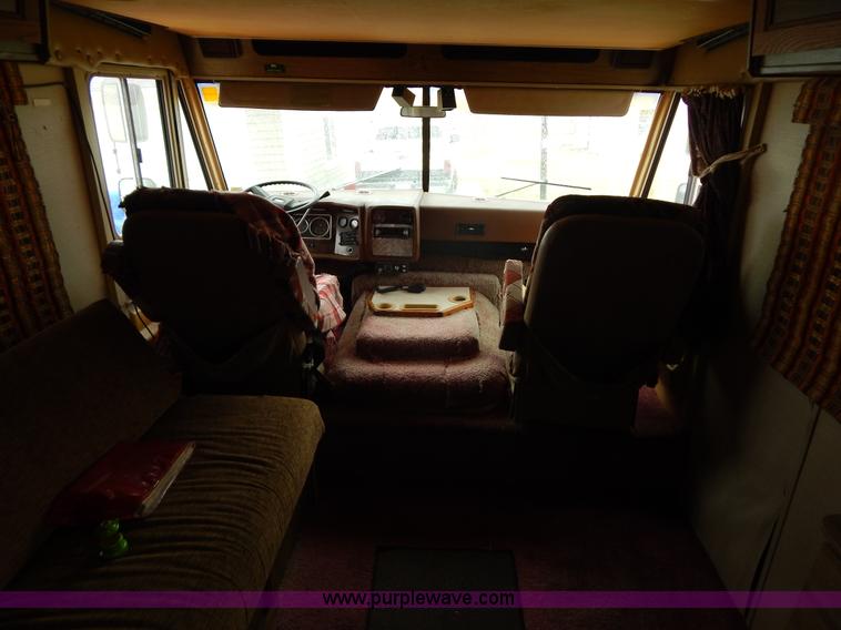 image for item I1051 1982 Chevrolet P30 Winnebago RV