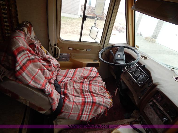 image for item I1051 1982 Chevrolet P30 Winnebago RV