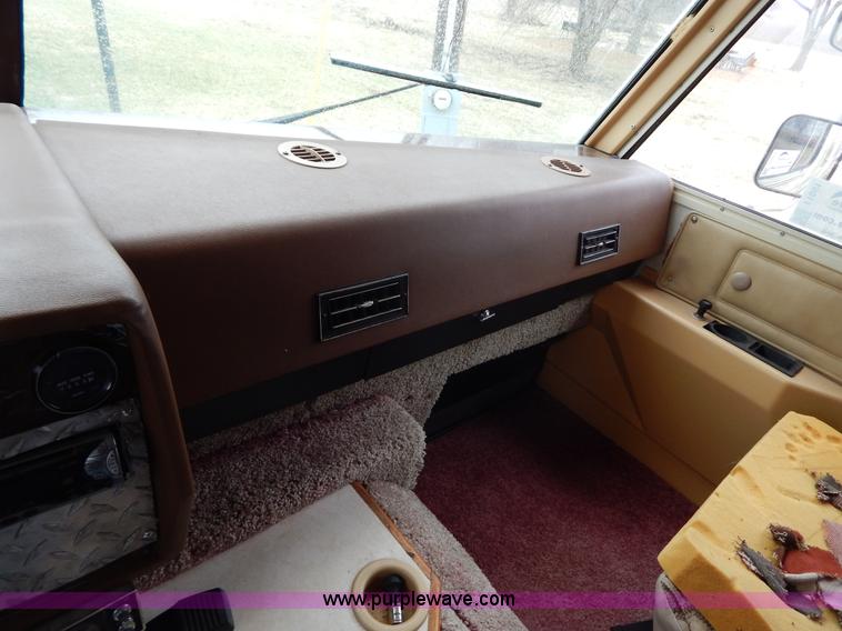 image for item I1051 1982 Chevrolet P30 Winnebago RV