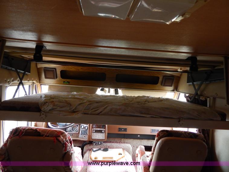 image for item I1051 1982 Chevrolet P30 Winnebago RV