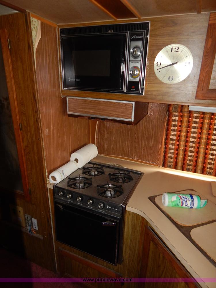 image for item I1051 1982 Chevrolet P30 Winnebago RV