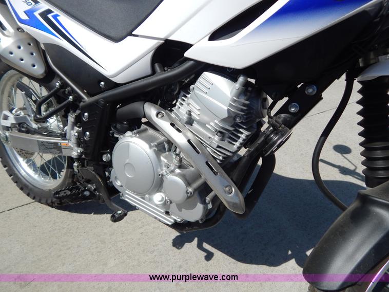 image for item I1068 2011 Yamaha XT250 motorcycle