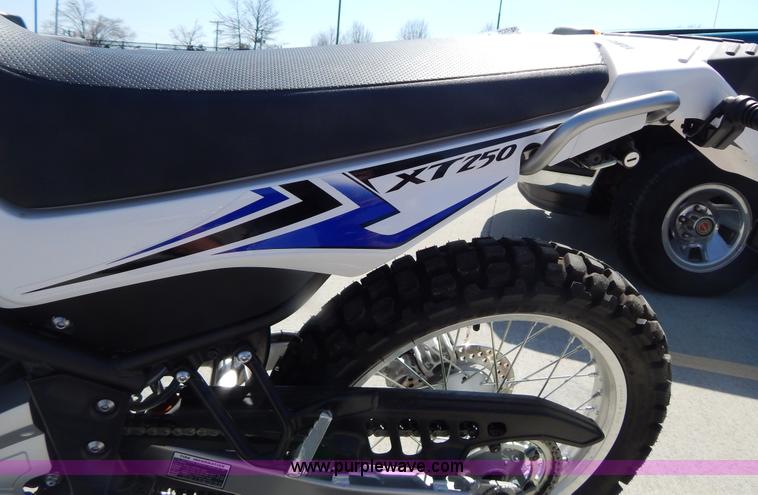 image for item I1068 2011 Yamaha XT250 motorcycle