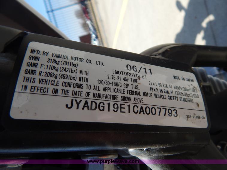 image for item I1068 2011 Yamaha XT250 motorcycle