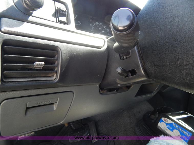 image for item I1069 1993 Ford F150 XL SuperCab pickup truck