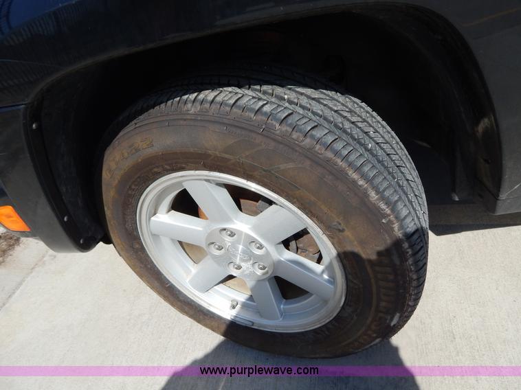 image for item I1070 2005 Jeep Liberty Limited SUV