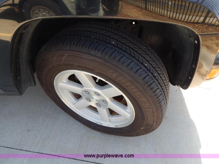 image for item I1070 2005 Jeep Liberty Limited SUV