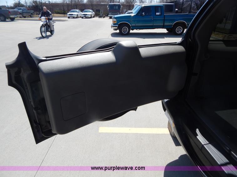 image for item I1070 2005 Jeep Liberty Limited SUV