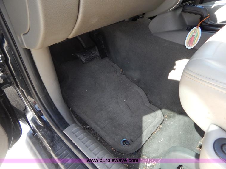 image for item I1070 2005 Jeep Liberty Limited SUV