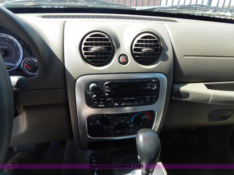 image for item I1070 2005 Jeep Liberty Limited SUV