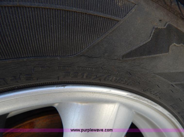 image for item I1072 2003 Ford Taurus SE